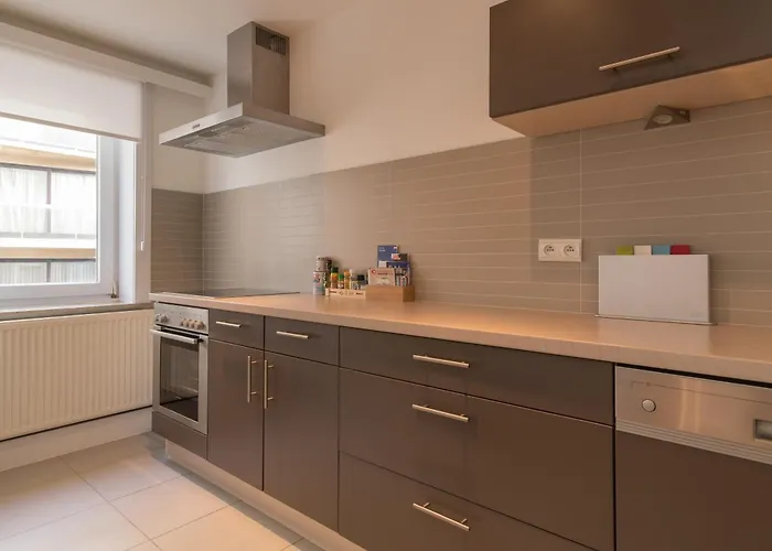 Lecomte - The Shoreline Seaview 187 Ostende