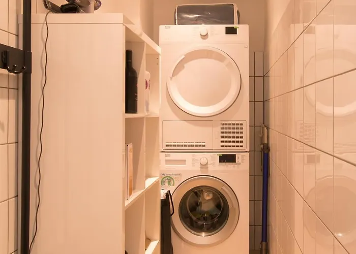 Lecomte - The Shoreline Seaview 187