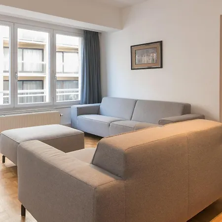 Lecomte - The Shoreline Seaview 187 *