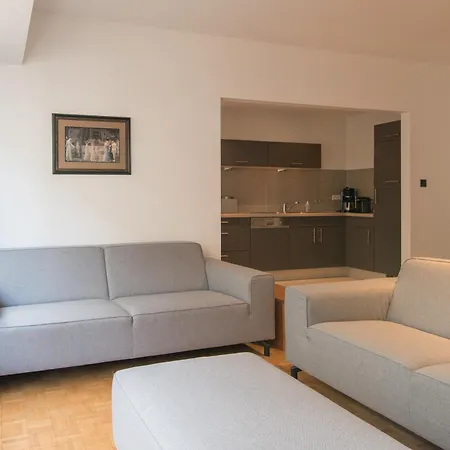 Lecomte - The Shoreline Seaview 187